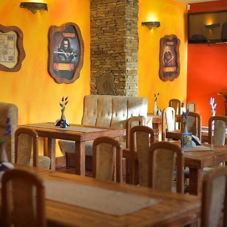 Restauracja Zajazd Kasztelan Krosno Kültér fotó