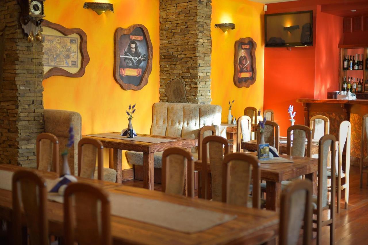 Restauracja Zajazd Kasztelan Krosno Kültér fotó